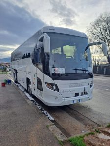 scania-touring-0326-5